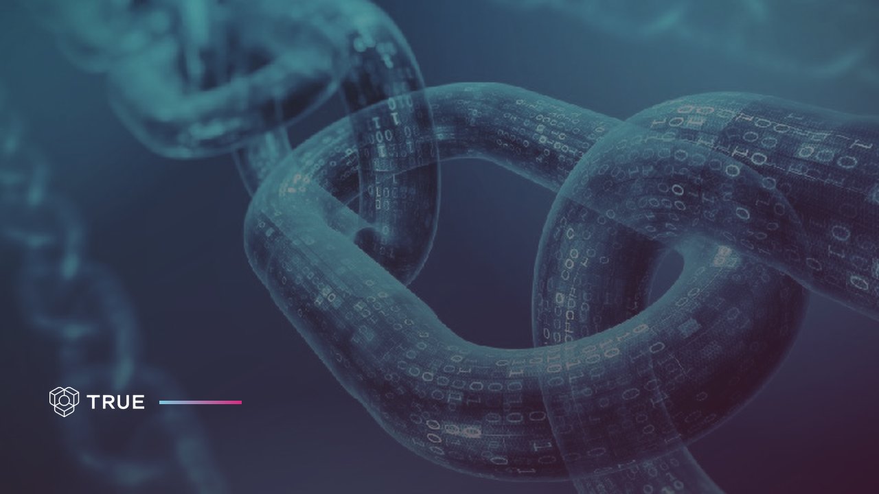 Chain links made of binary code, illustrating how a blockchain certificate is secured on a blockchain